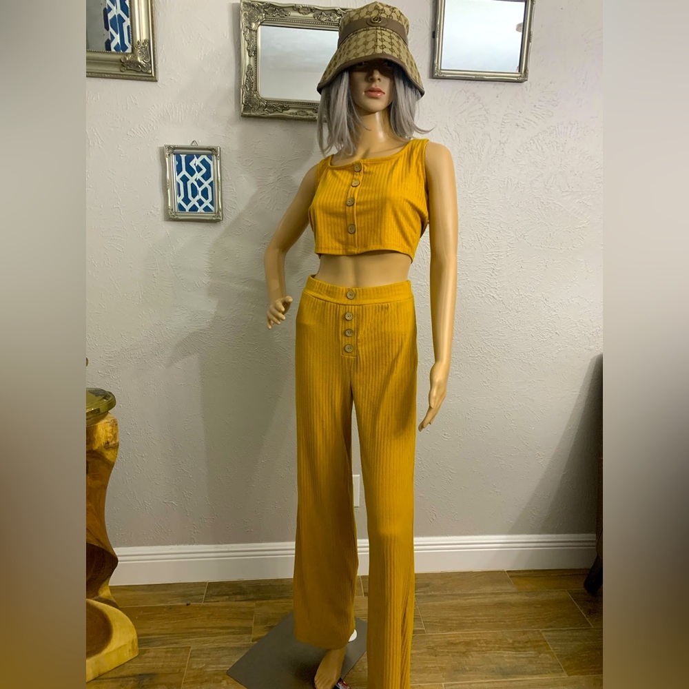 Two piece crop top set